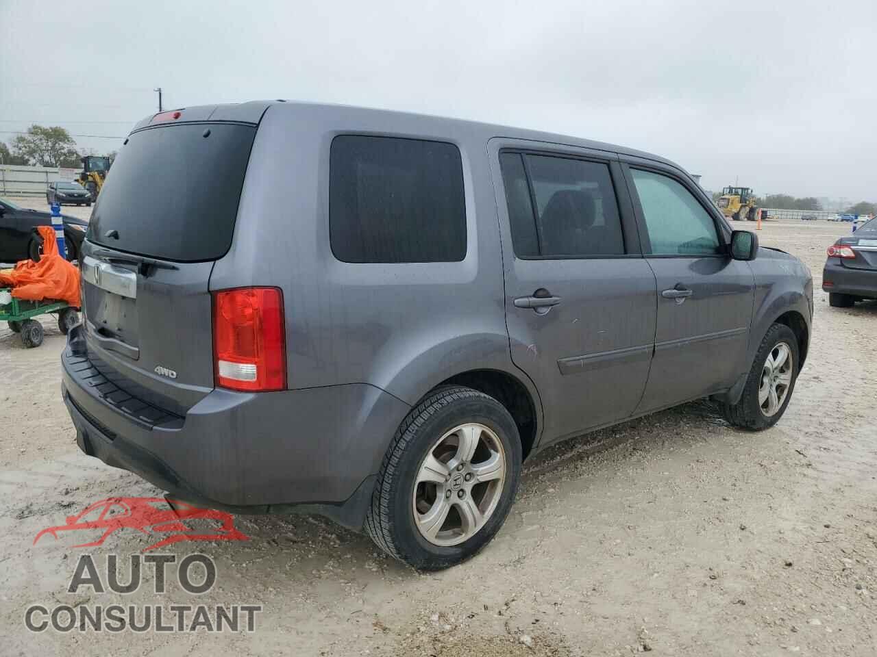 HONDA PILOT 2015 - 5FNYF4H5XFB011607