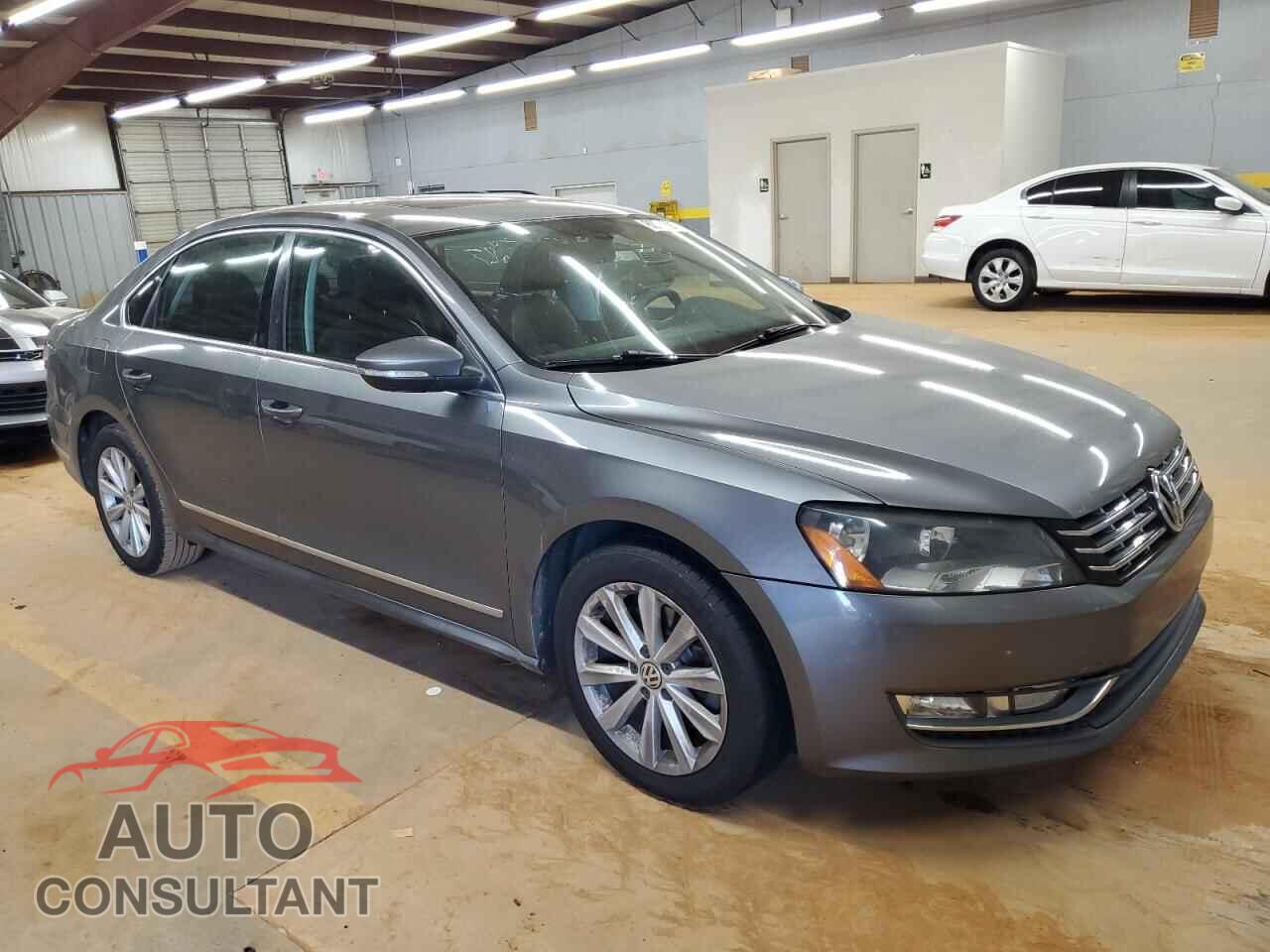 VOLKSWAGEN PASSAT 2012 - 1VWCP7A37CC084747