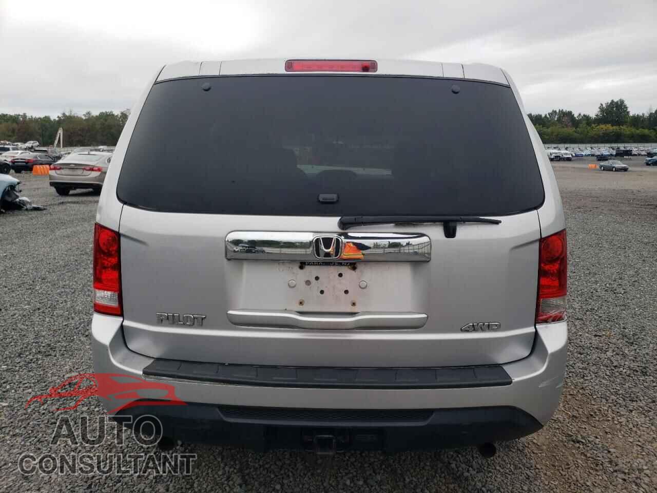 HONDA PILOT 2015 - 5FNYF4H29FB063672