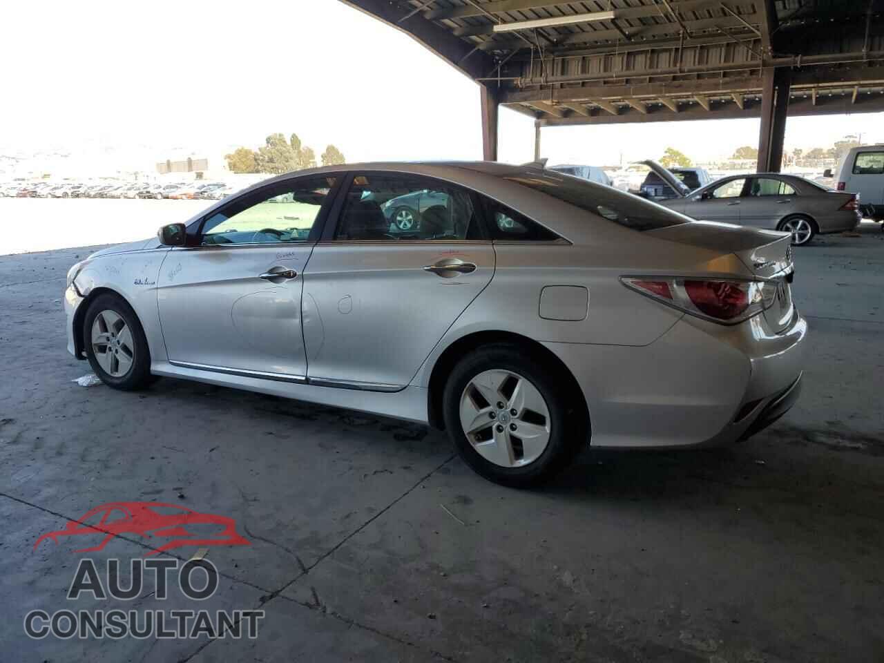 HYUNDAI SONATA 2012 - KMHEC4A48CA036986