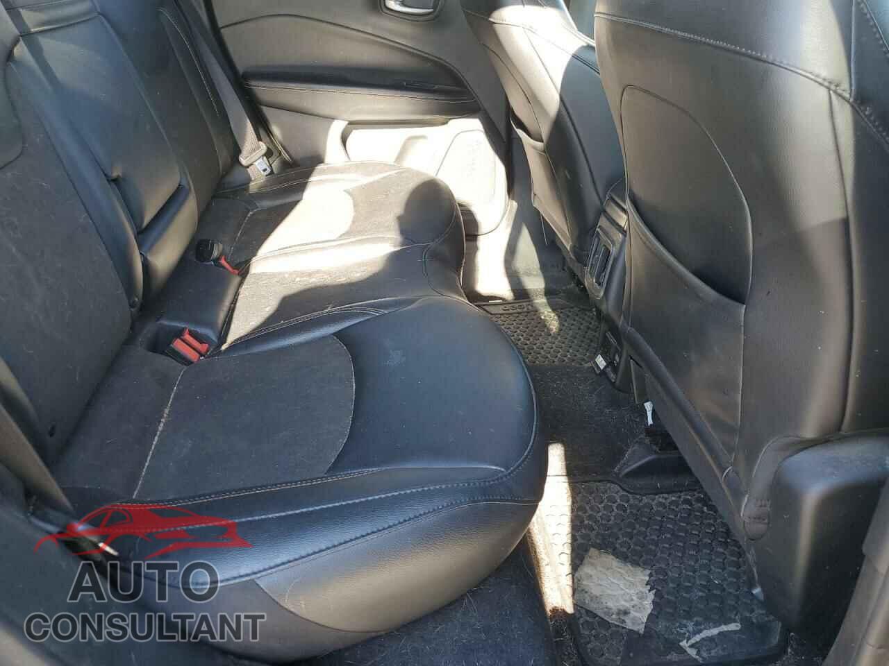 JEEP COMPASS 2019 - 3C4NJDBB7KT847130
