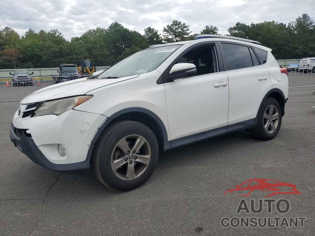 TOYOTA RAV4 2015 - JTMRFREV6FD171433