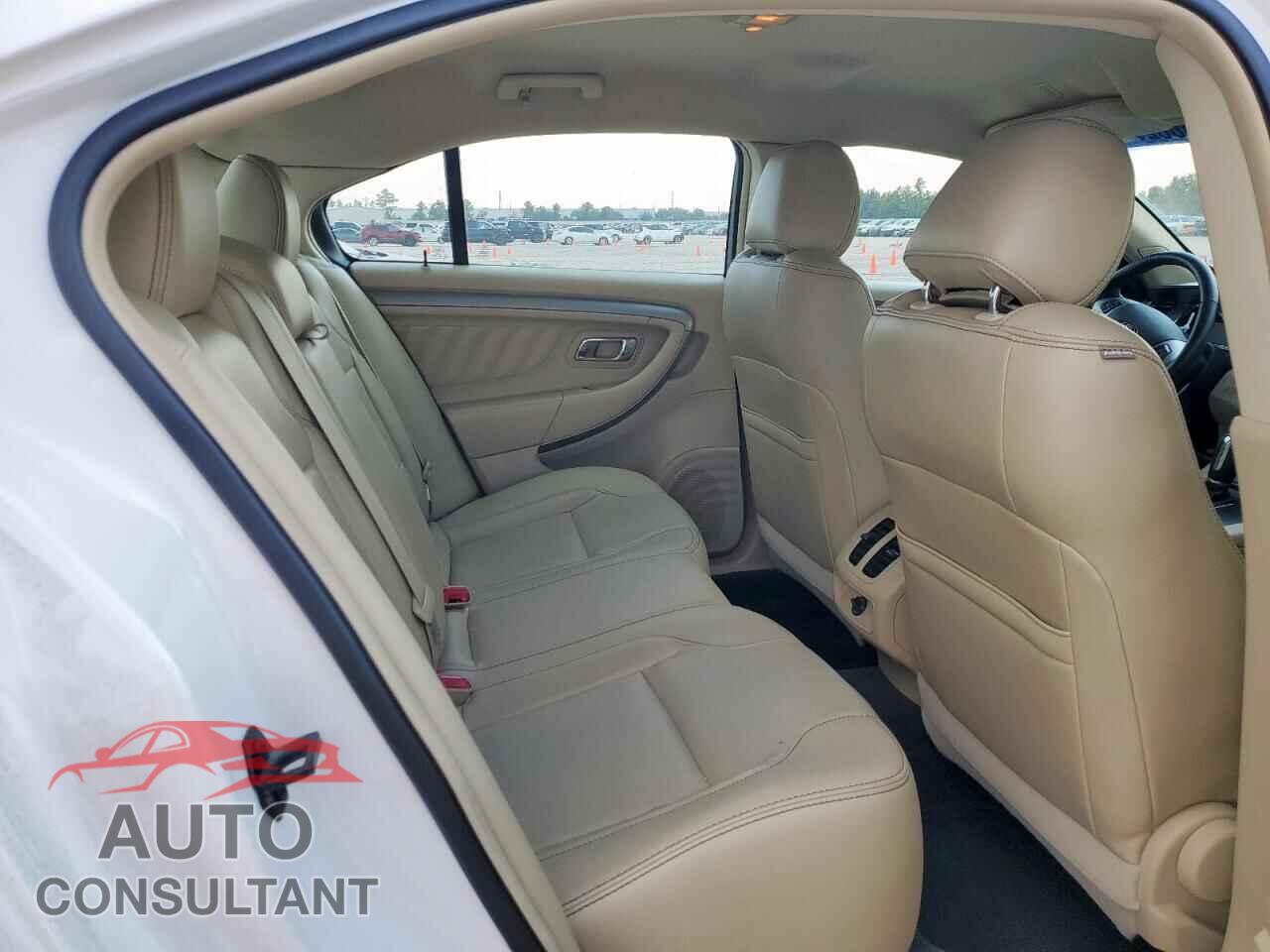 FORD TAURUS 2013 - 1FAHP2E85DG107654