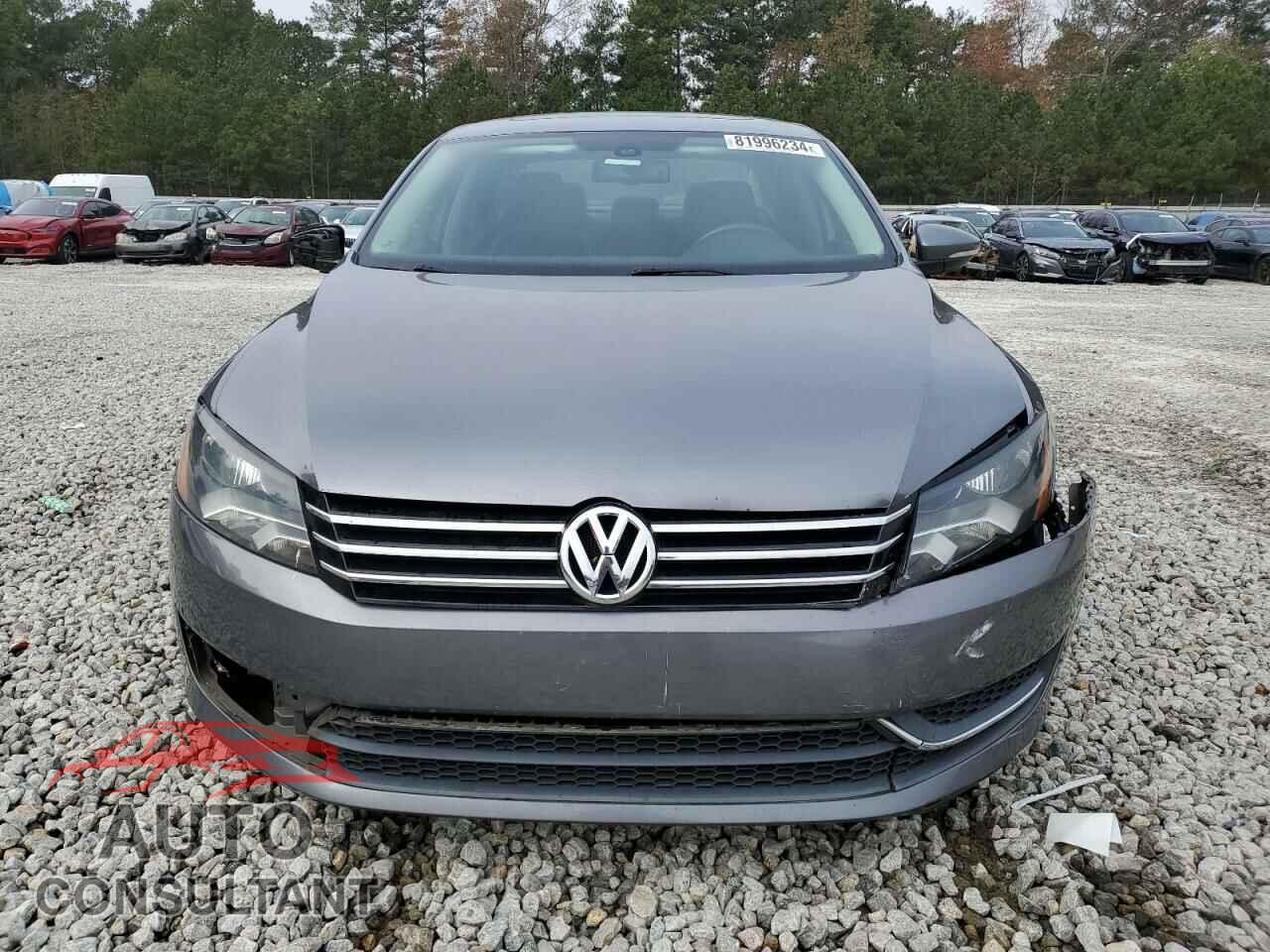 VOLKSWAGEN PASSAT 2012 - 1VWBH7A32CC105660