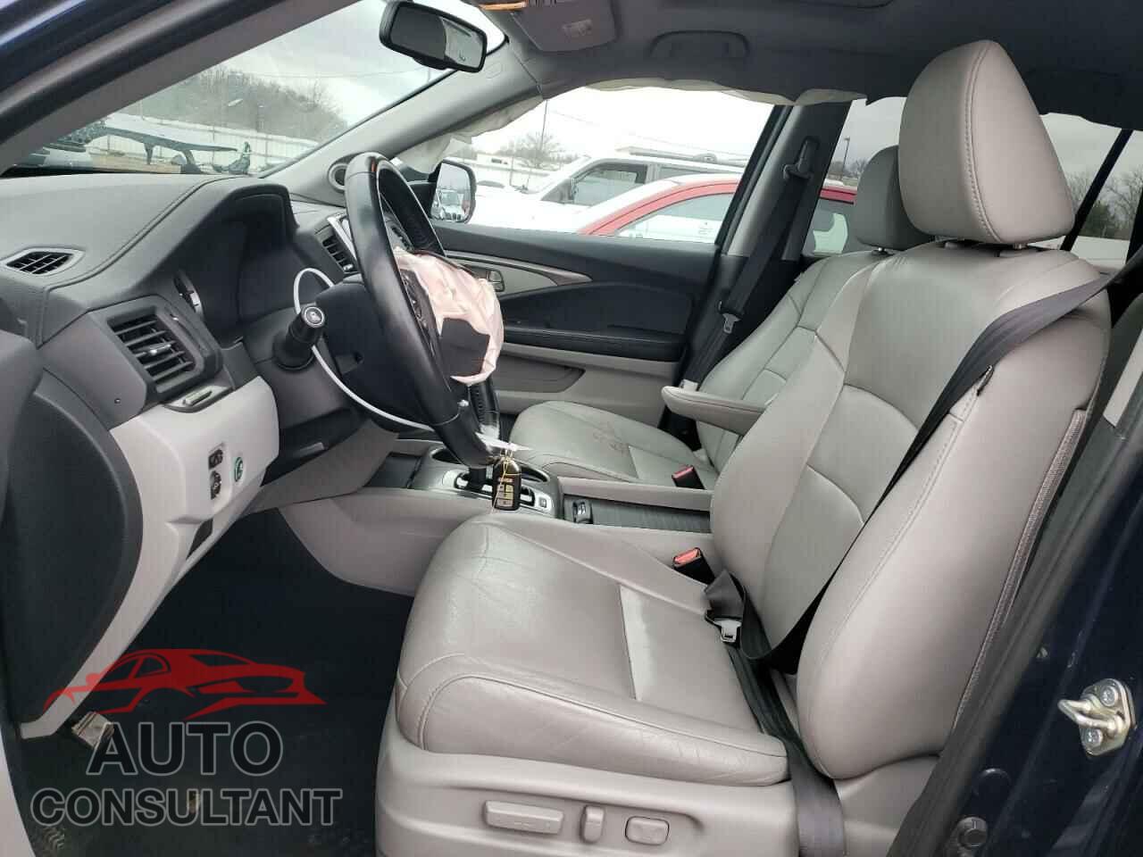 HONDA PILOT 2016 - 5FNYF6H55GB094554