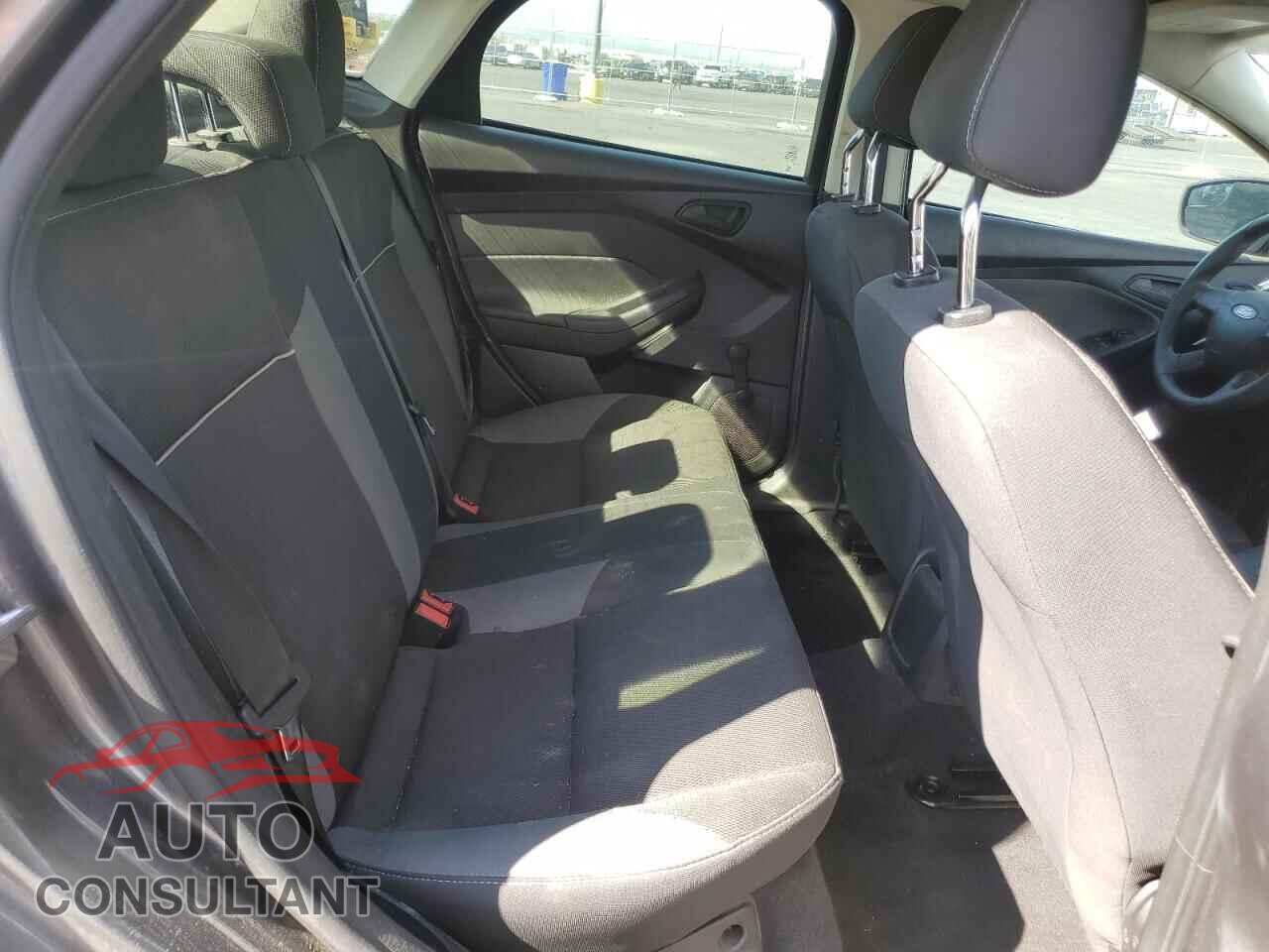FORD FOCUS 2014 - 1FADP3E2XEL419672