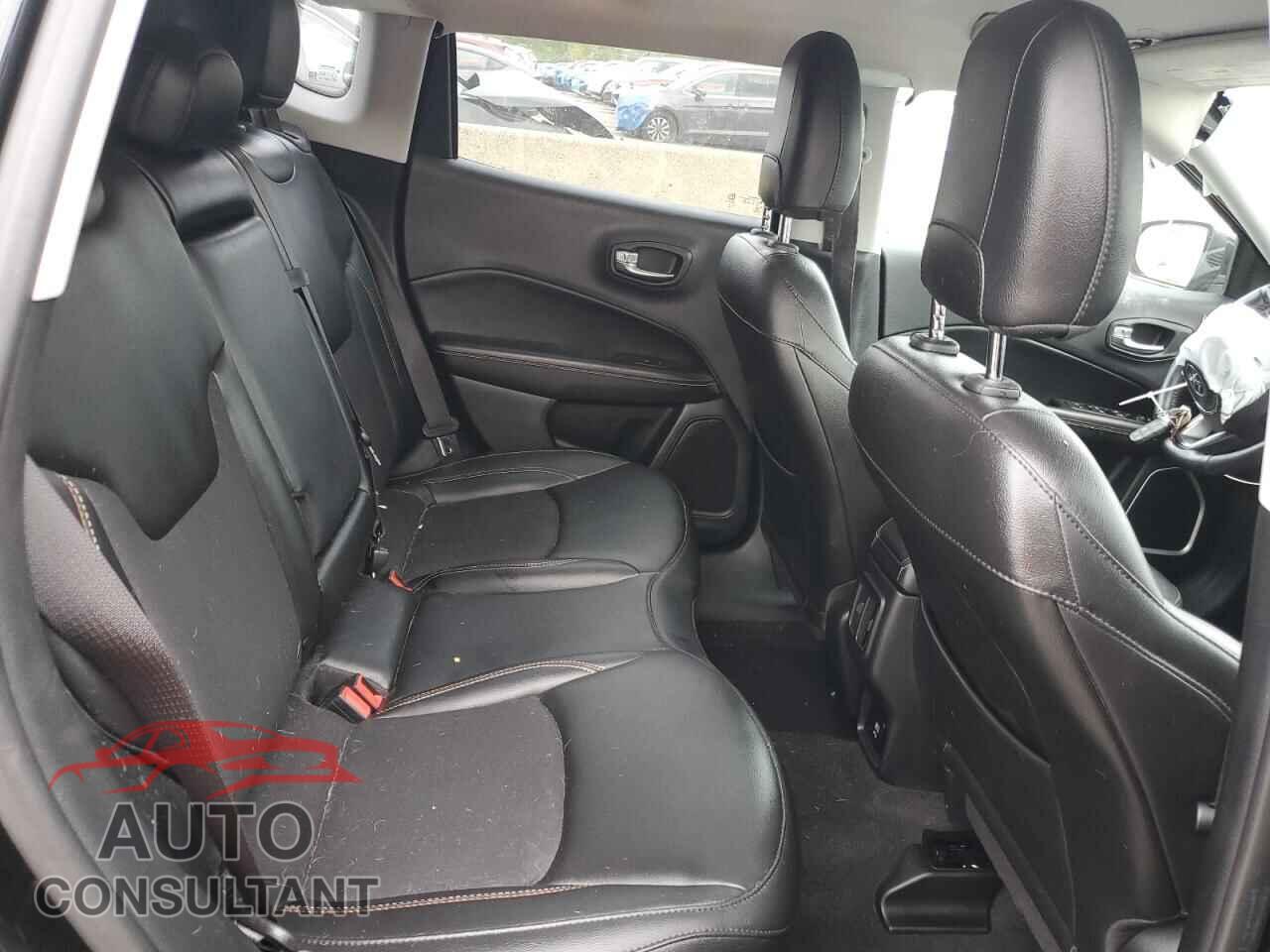 JEEP COMPASS 2020 - 3C4NJDBB0LT229424