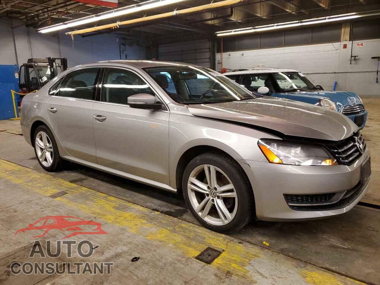 VOLKSWAGEN PASSAT 2014 - 1VWBT7A36EC040281