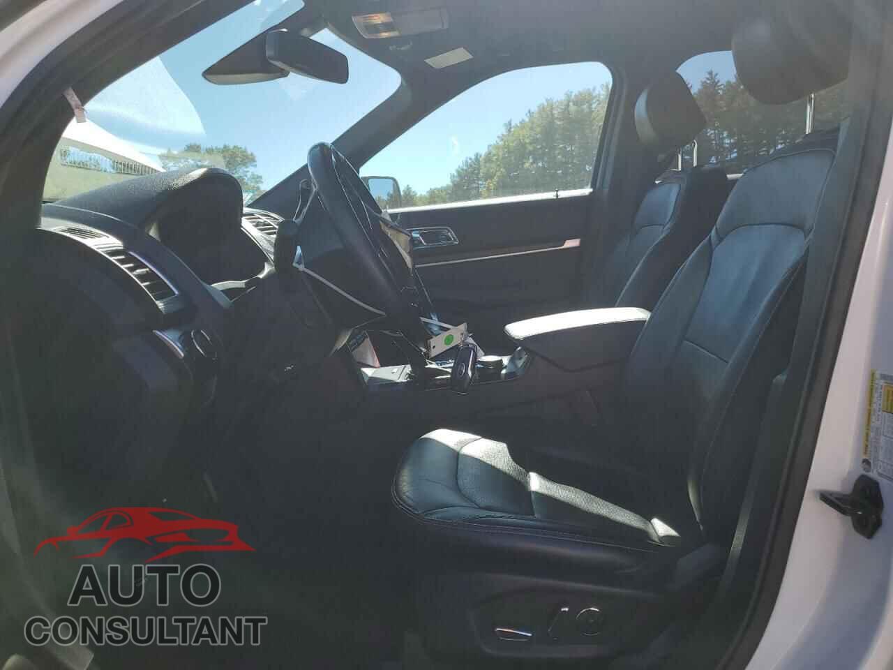FORD EXPLORER 2017 - 1FM5K8F85HGE31332