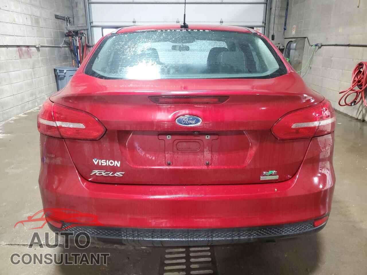 FORD FOCUS 2015 - 1FADP3FE6FL324245
