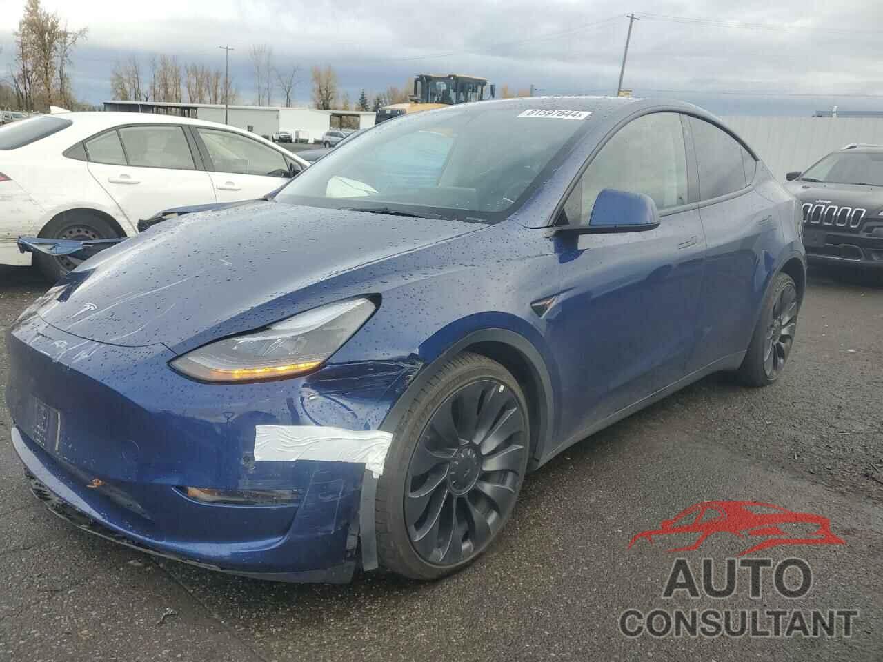 TESLA MODEL Y 2022 - 7SAYGDEF2NF400074