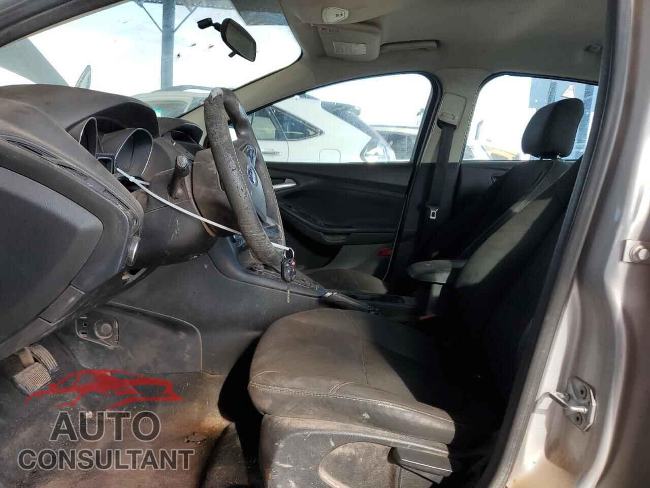 FORD FOCUS 2017 - 1FADP3FE1HL258156