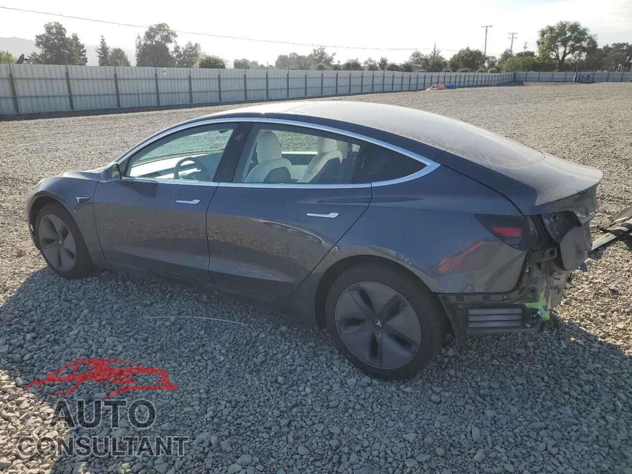 TESLA MODEL 3 2020 - 5YJ3E1EA1LF717857