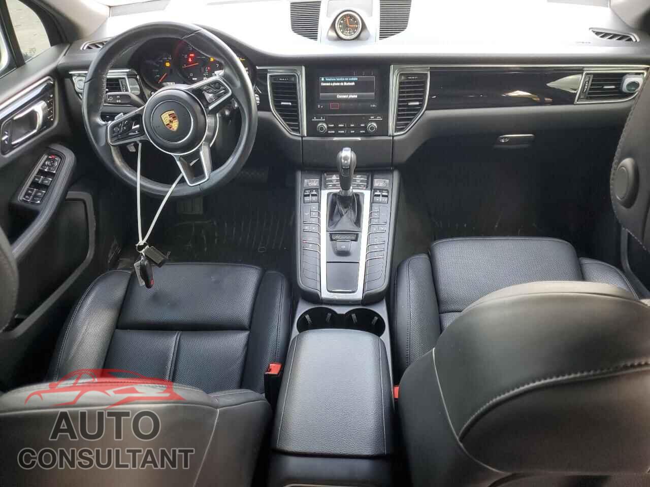 PORSCHE MACAN 2017 - WP1AA2A58HLB06633