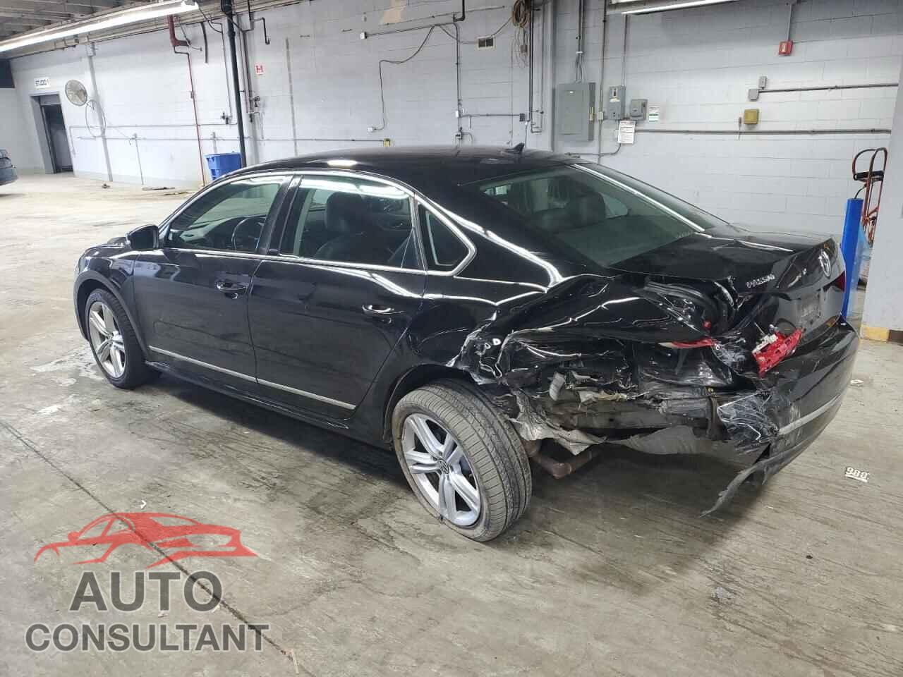 VOLKSWAGEN PASSAT 2013 - 1VWCM7A38DC003765