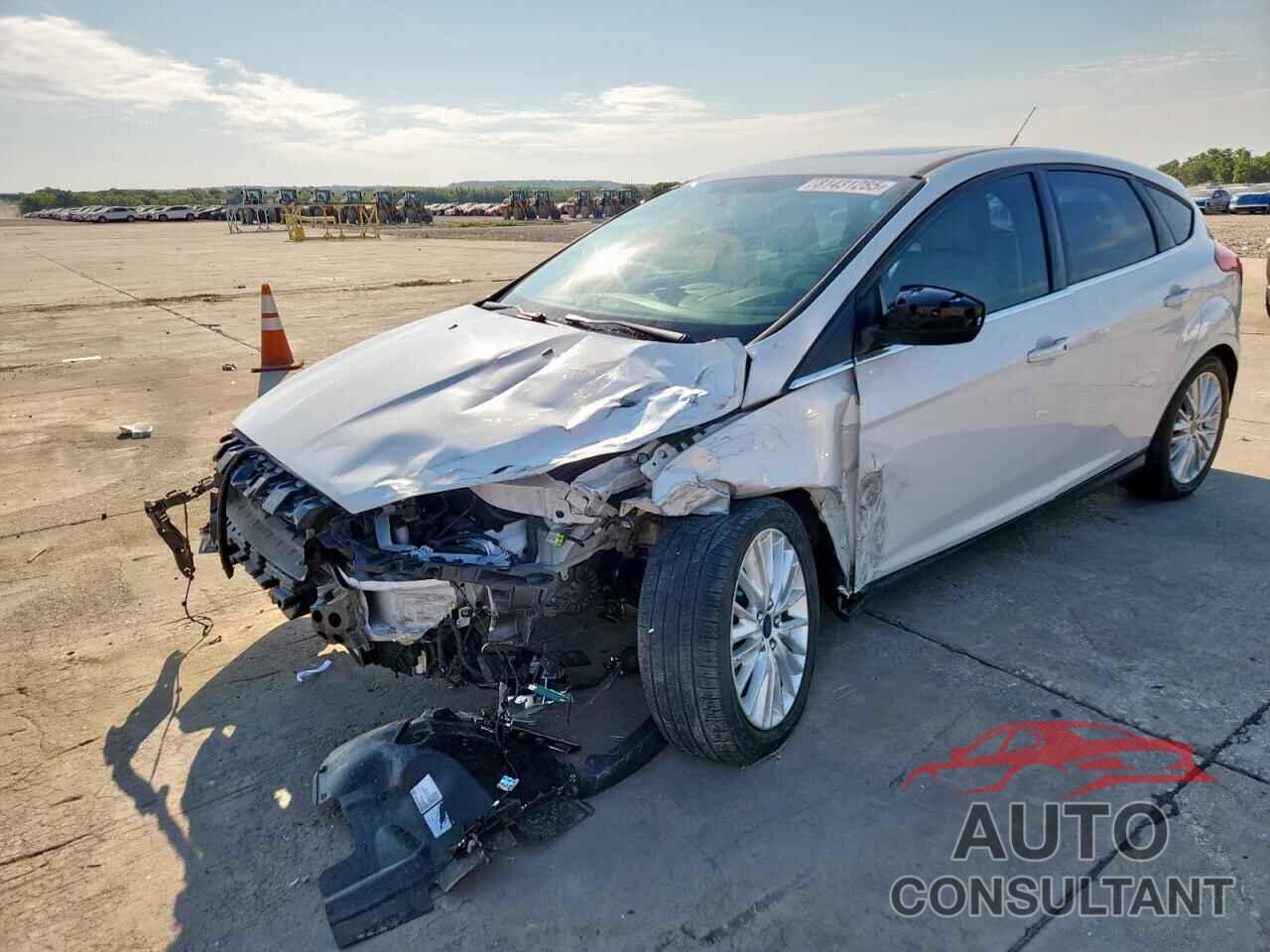 FORD FOCUS 2016 - 1FADP3N20GL314951