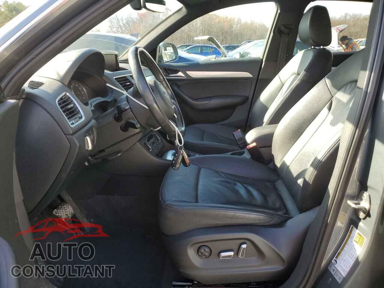 AUDI Q3 2016 - WA1GFCFS0GR022670