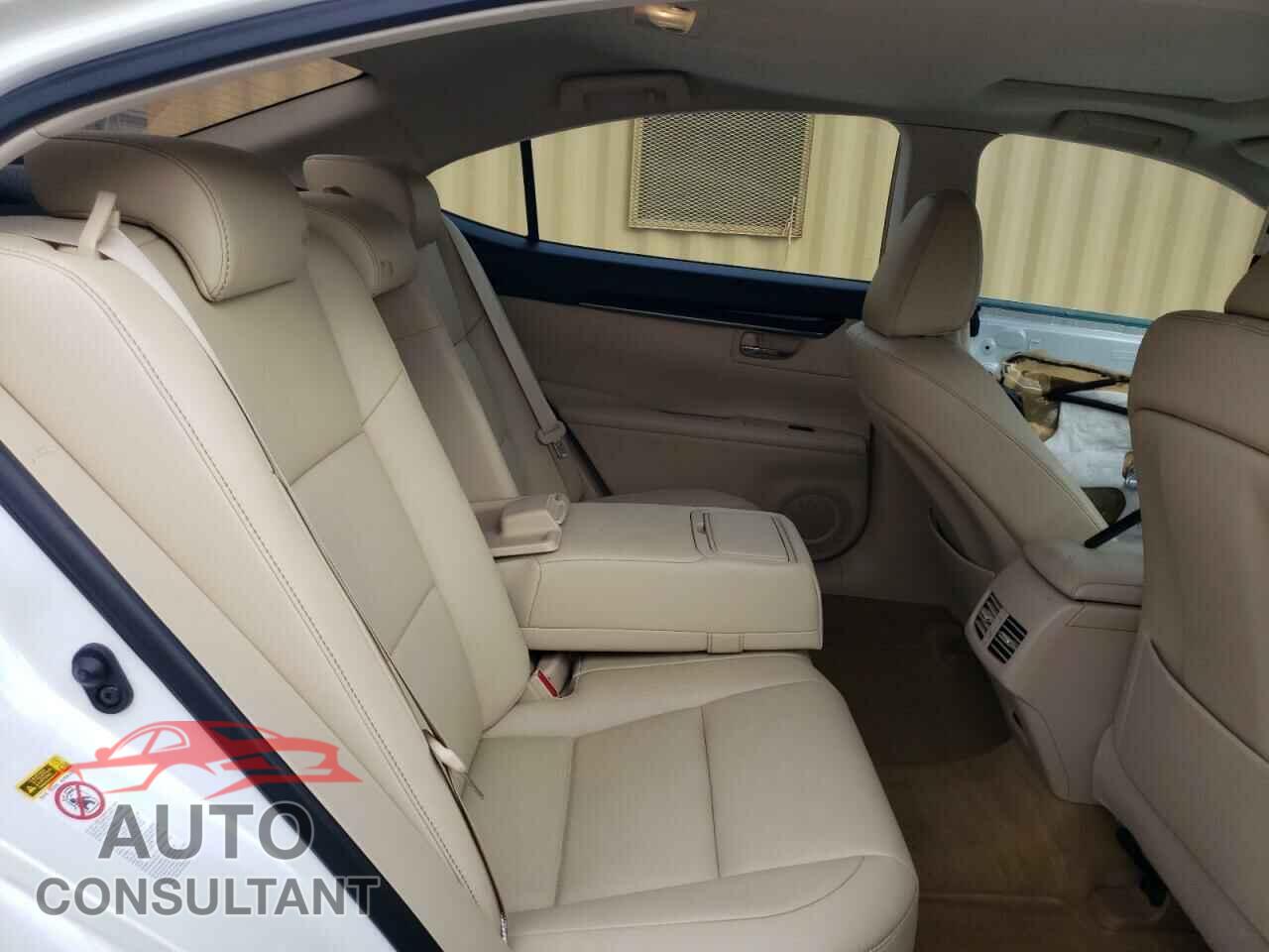 LEXUS ES350 2014 - JTHBK1GG2E2107833