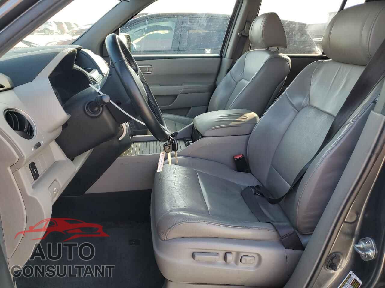 HONDA PILOT 2011 - 5FNYF4H61BB106625