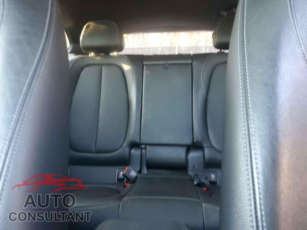 BMW X1 2017 - WBXHT3C31H5F68974