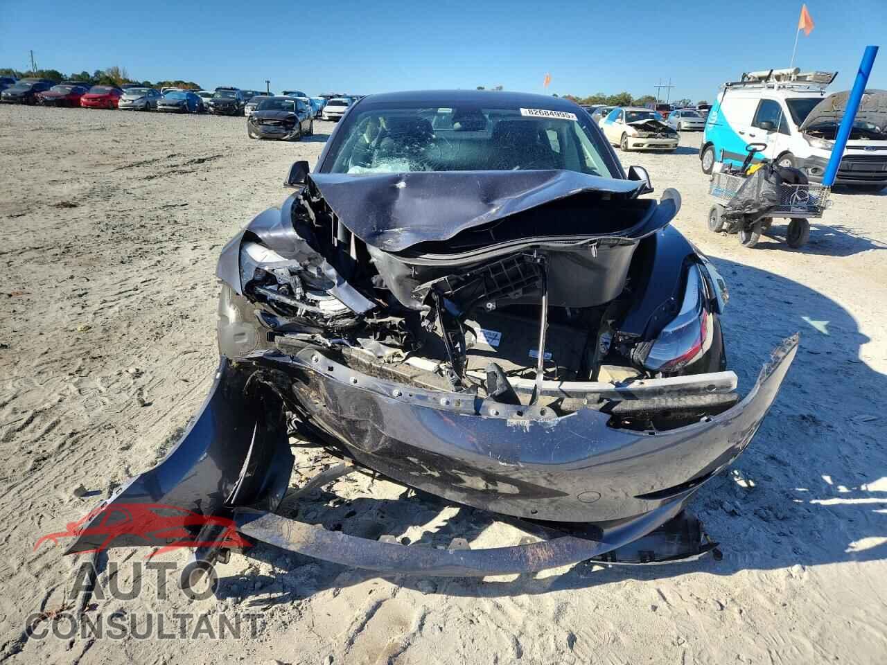 TESLA MODEL 3 2021 - 5YJ3E1EA5MF100009