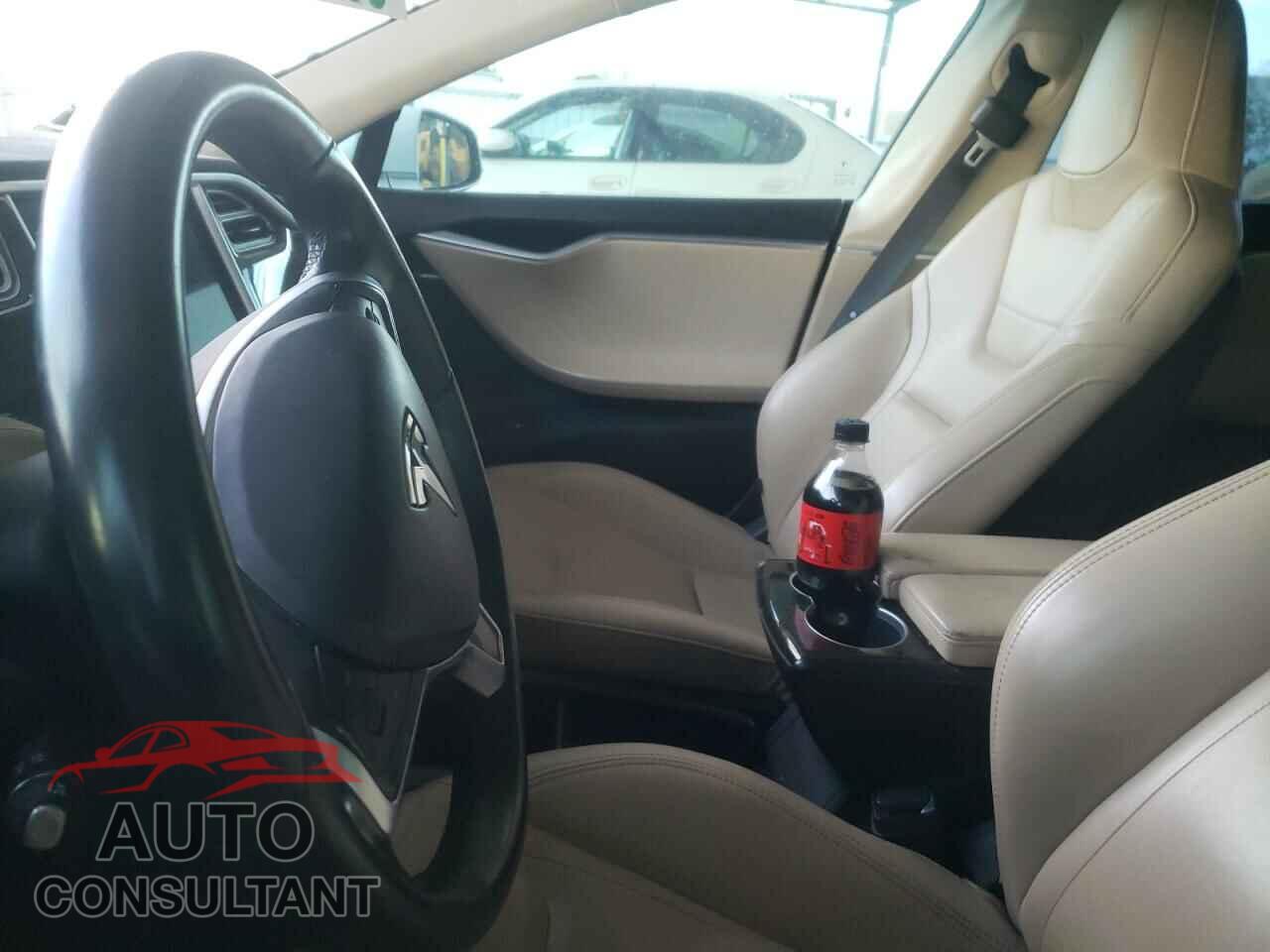 TESLA MODEL S 2015 - 5YJSA1E13FF114100