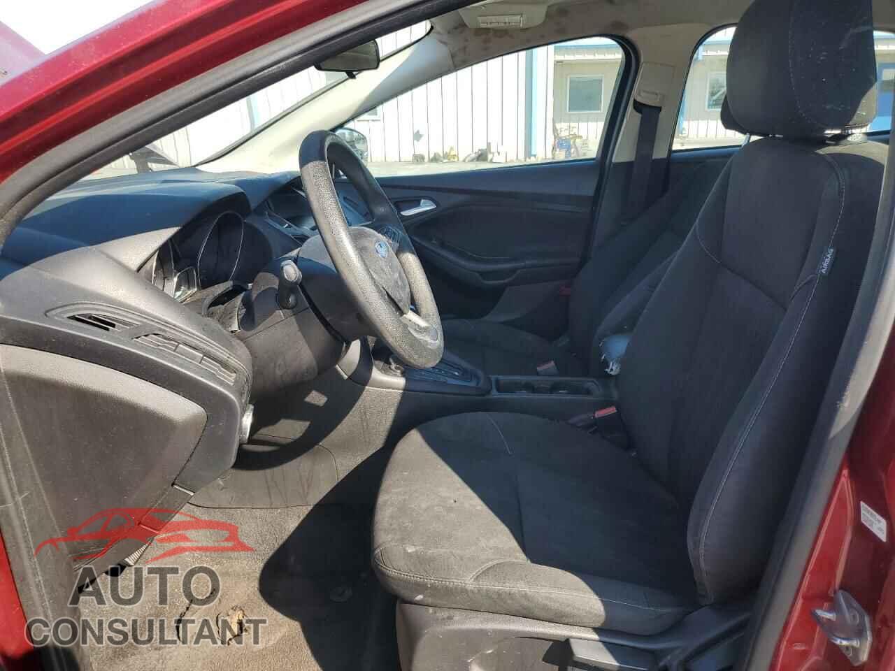FORD FOCUS 2016 - 1FADP3K25GL212369