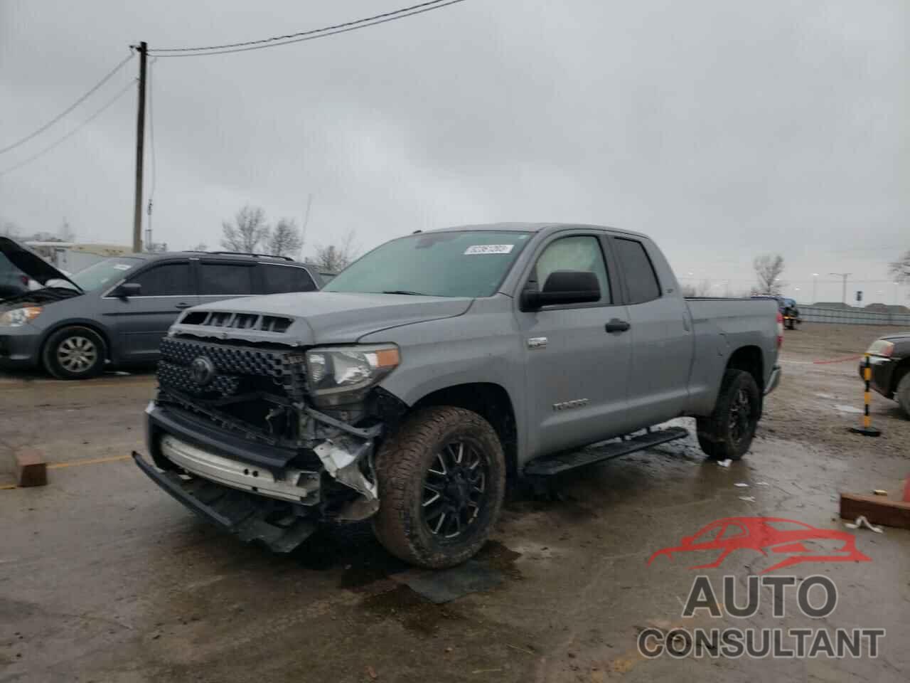 TOYOTA TUNDRA 2018 - 5TFUW5F10JX744350