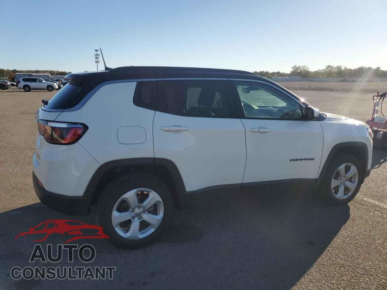 JEEP COMPASS 2019 - 3C4NJDBB9KT813951