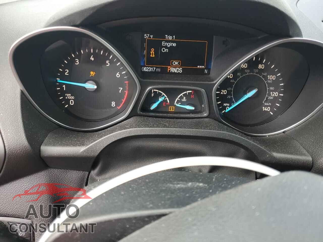 FORD ESCAPE 2017 - 1FMCU0F75HUE68635