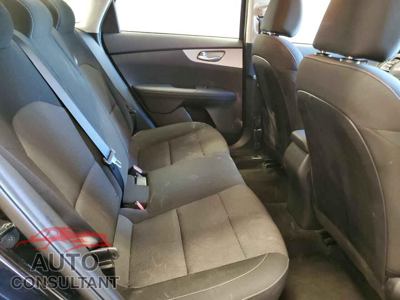 KIA FORTE 2023 - 3KPF24AD9PE628251