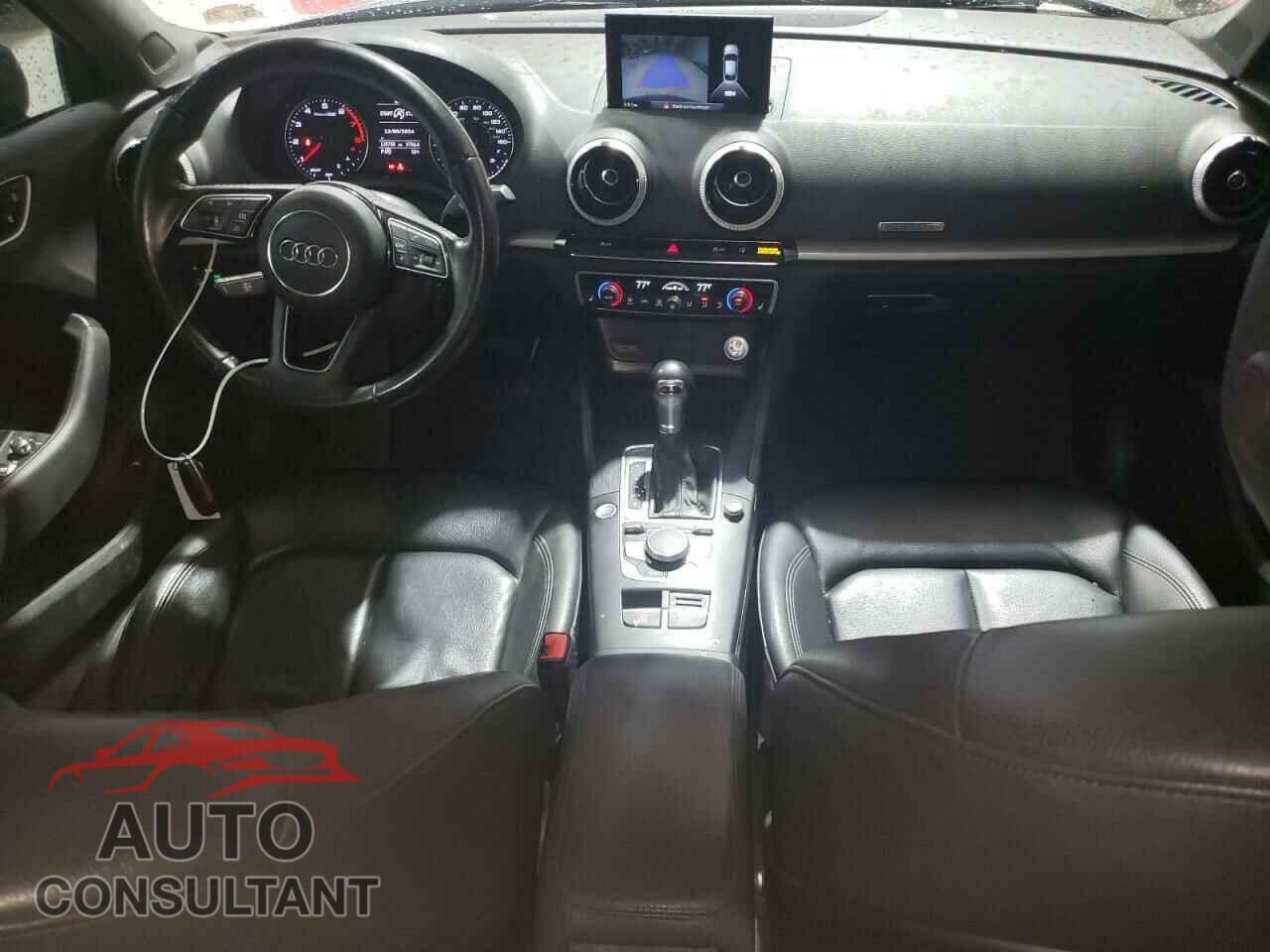 AUDI A3 2017 - WAUB8GFF2H1028469