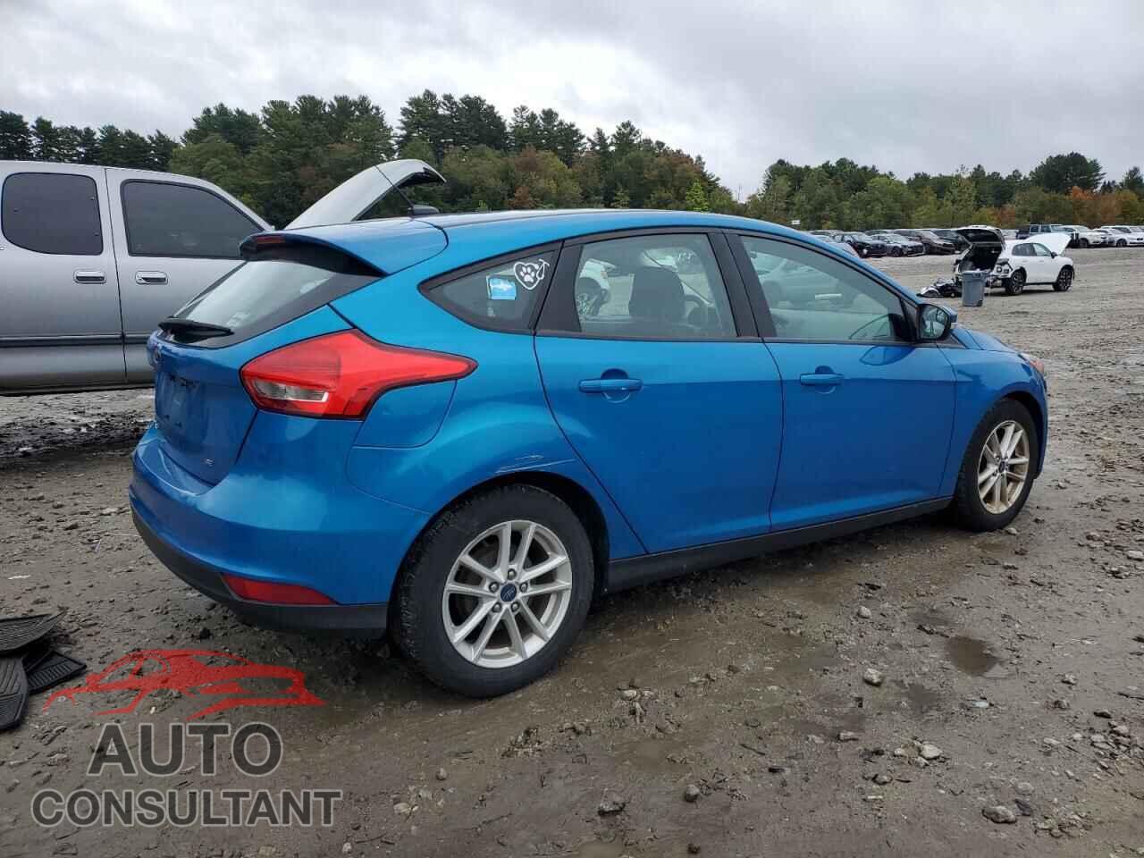 FORD FOCUS 2017 - 1FADP3K24HL218262
