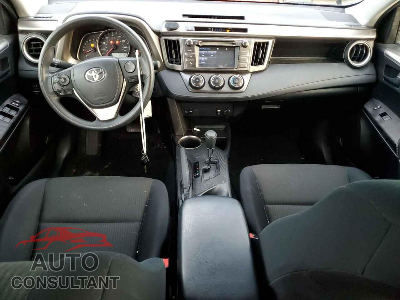 TOYOTA RAV4 2015 - JTMZFREV9FD052355