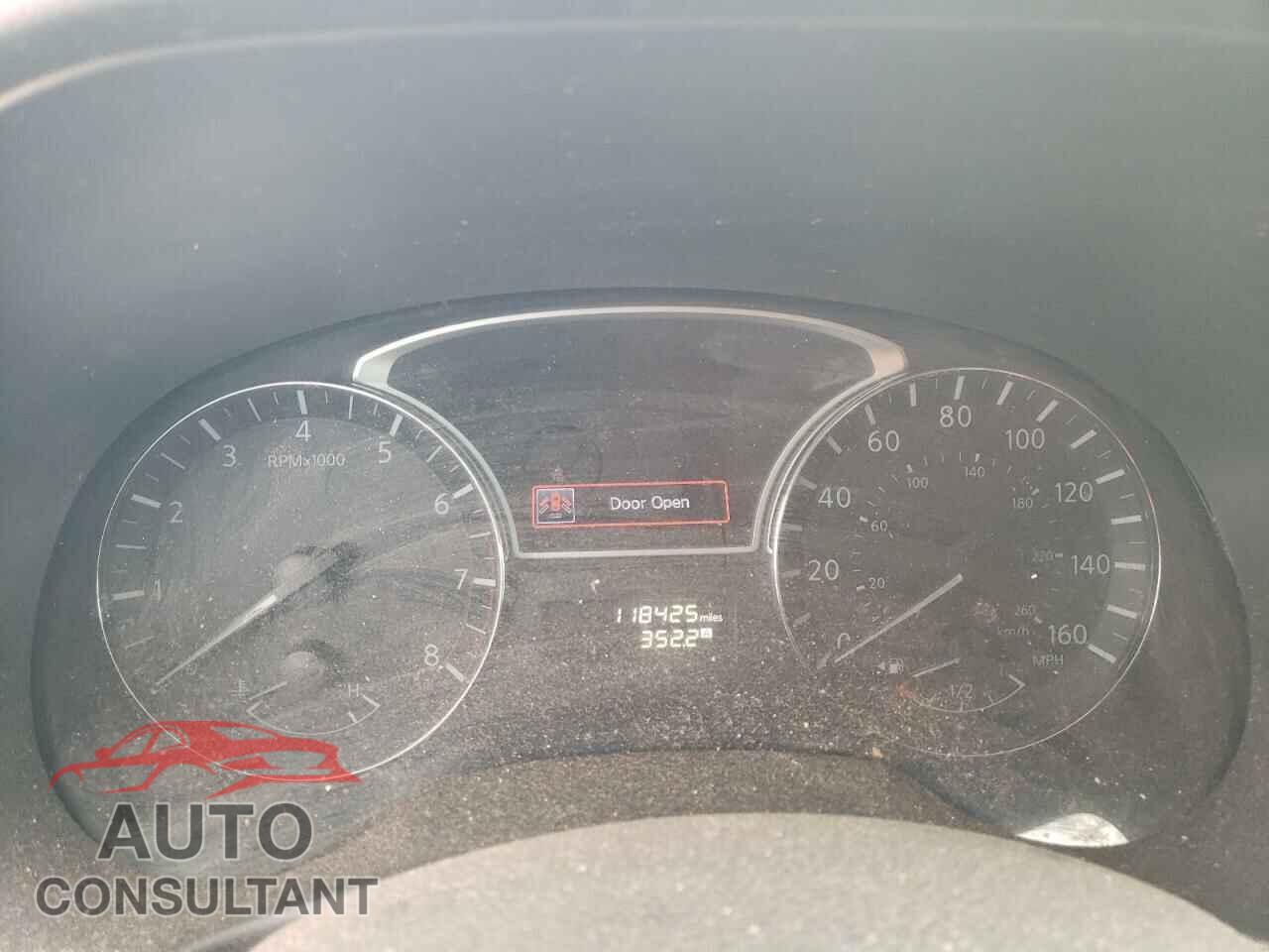 NISSAN PATHFINDER 2014 - 5N1AR2MN2EC728626