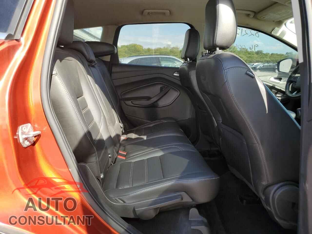FORD ESCAPE 2019 - 1FMCU9HD7KUB96779