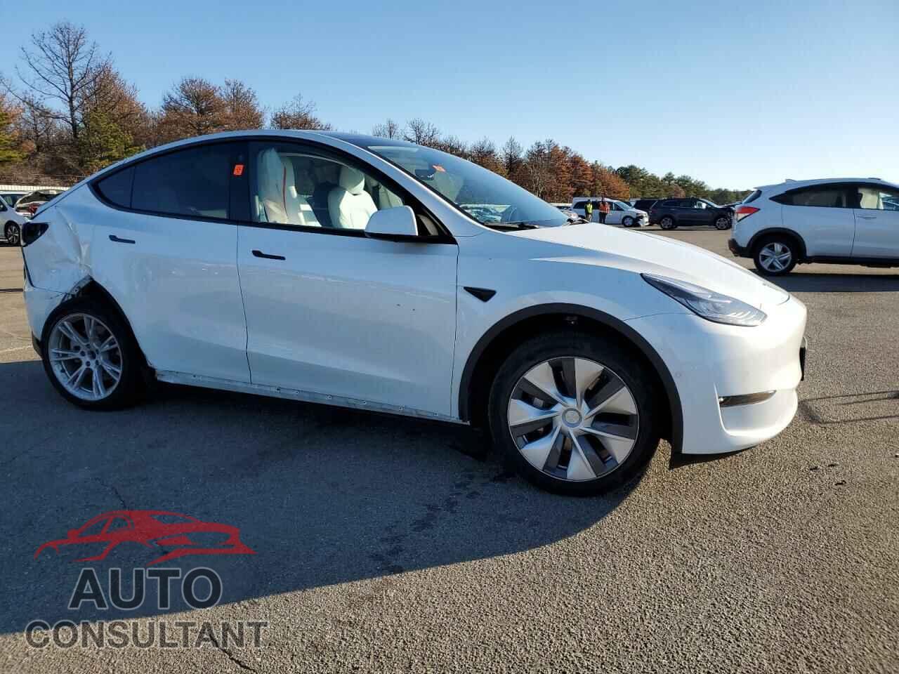 TESLA MODEL Y 2022 - 7SAYGDEE6NF360881