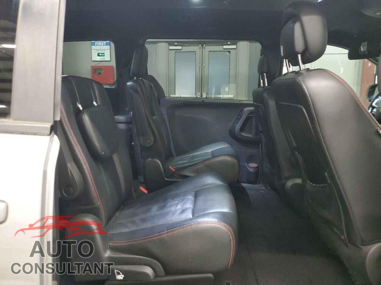 DODGE CARAVAN 2018 - 2C4RDGEG3JR318714