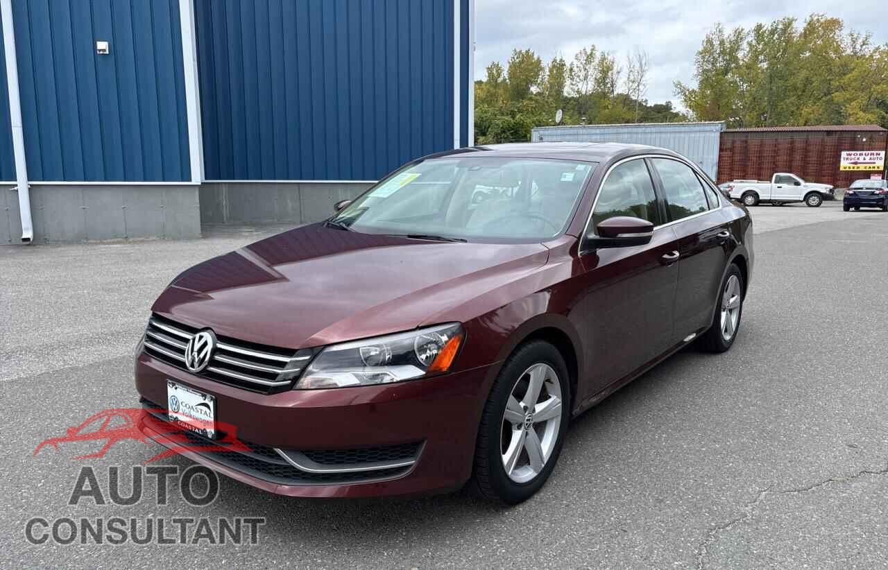 VOLKSWAGEN PASSAT 2013 - 1VWBP7A35DC045992