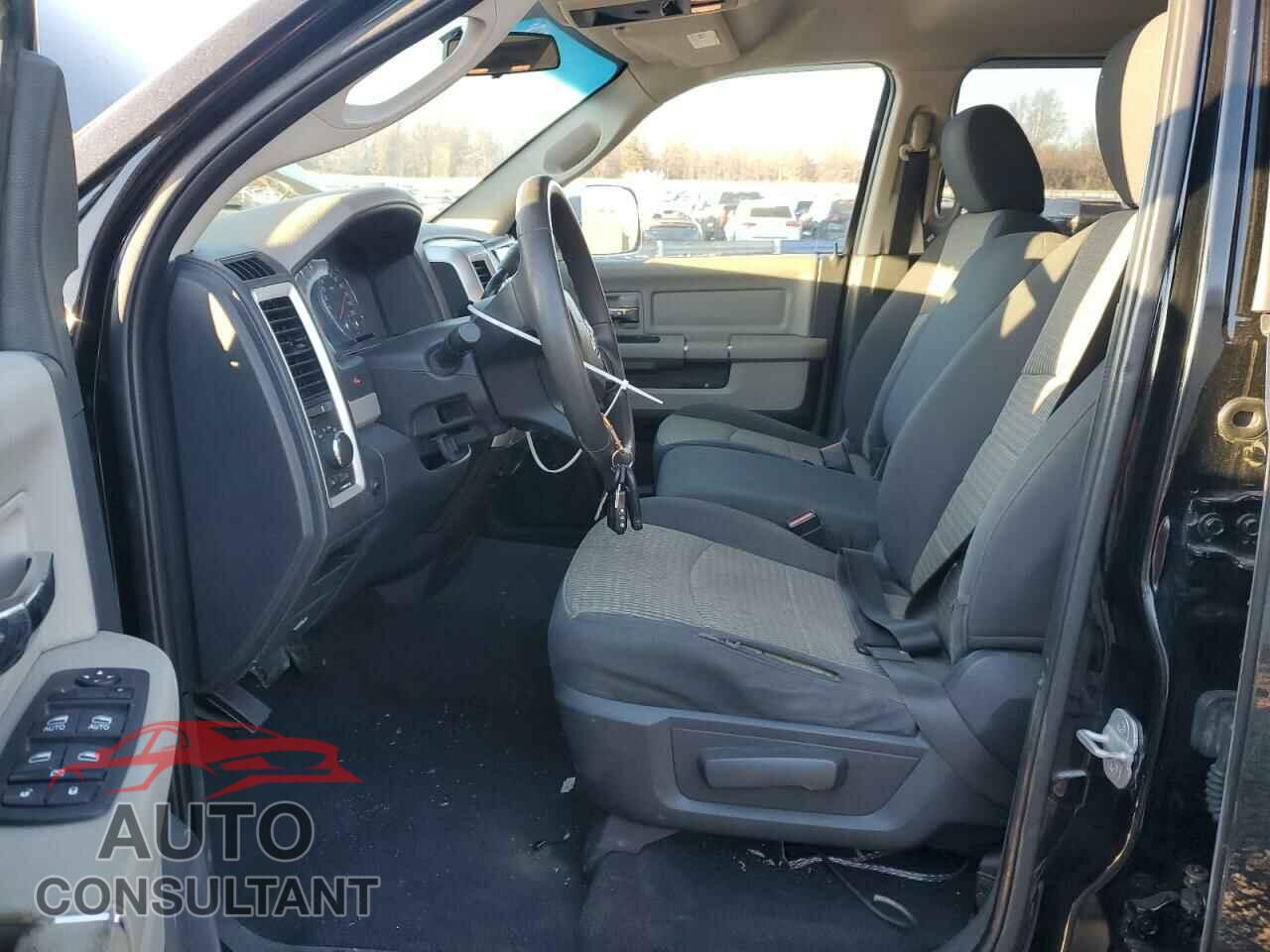 DODGE RAM 1500 2012 - 1C6RD7GP2CS220554