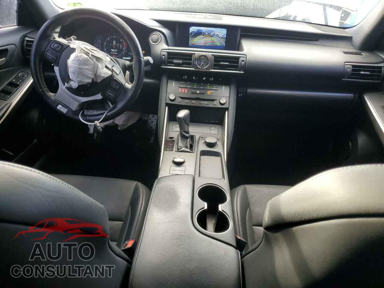 LEXUS IS 2018 - JTHBA1D24J5073835