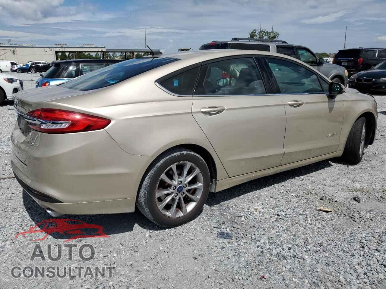 FORD FUSION 2017 - 3FA6P0LU4HR385018