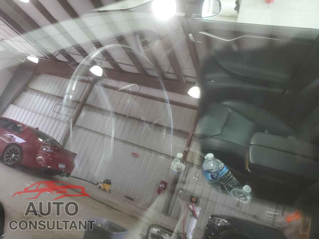 TESLA MODEL S 2018 - 5YJSA1E26JF289622
