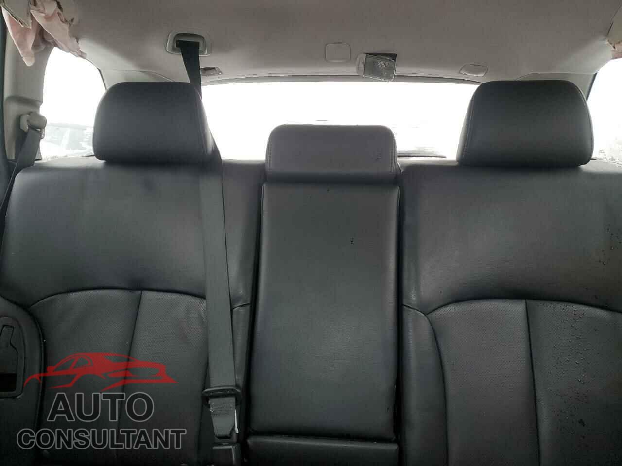 SUBARU OUTBACK 2014 - 4S4BRBMC8E3240381