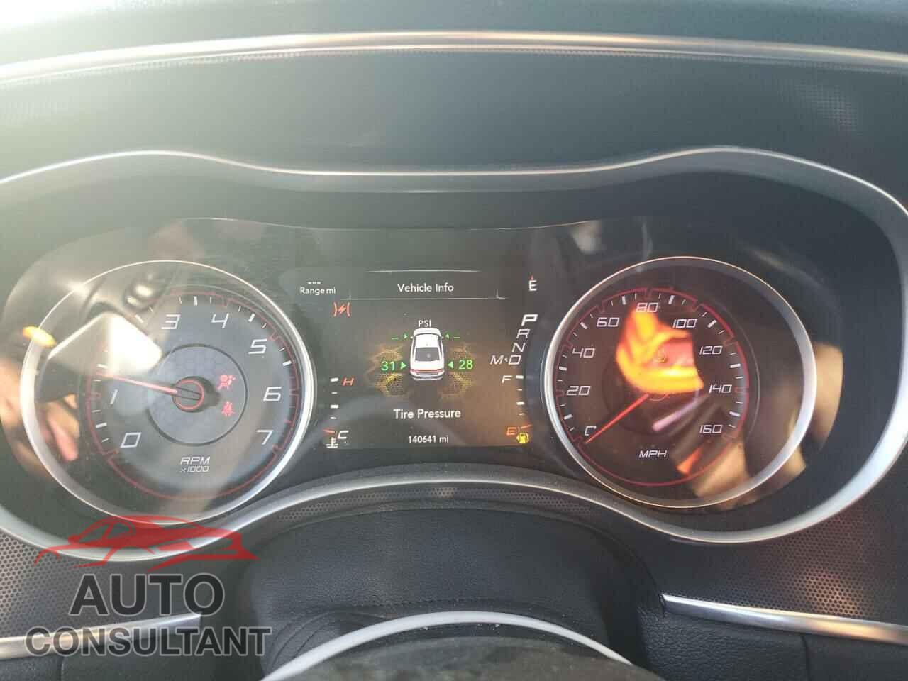 DODGE CHARGER 2015 - 2C3CDXCT8FH880101