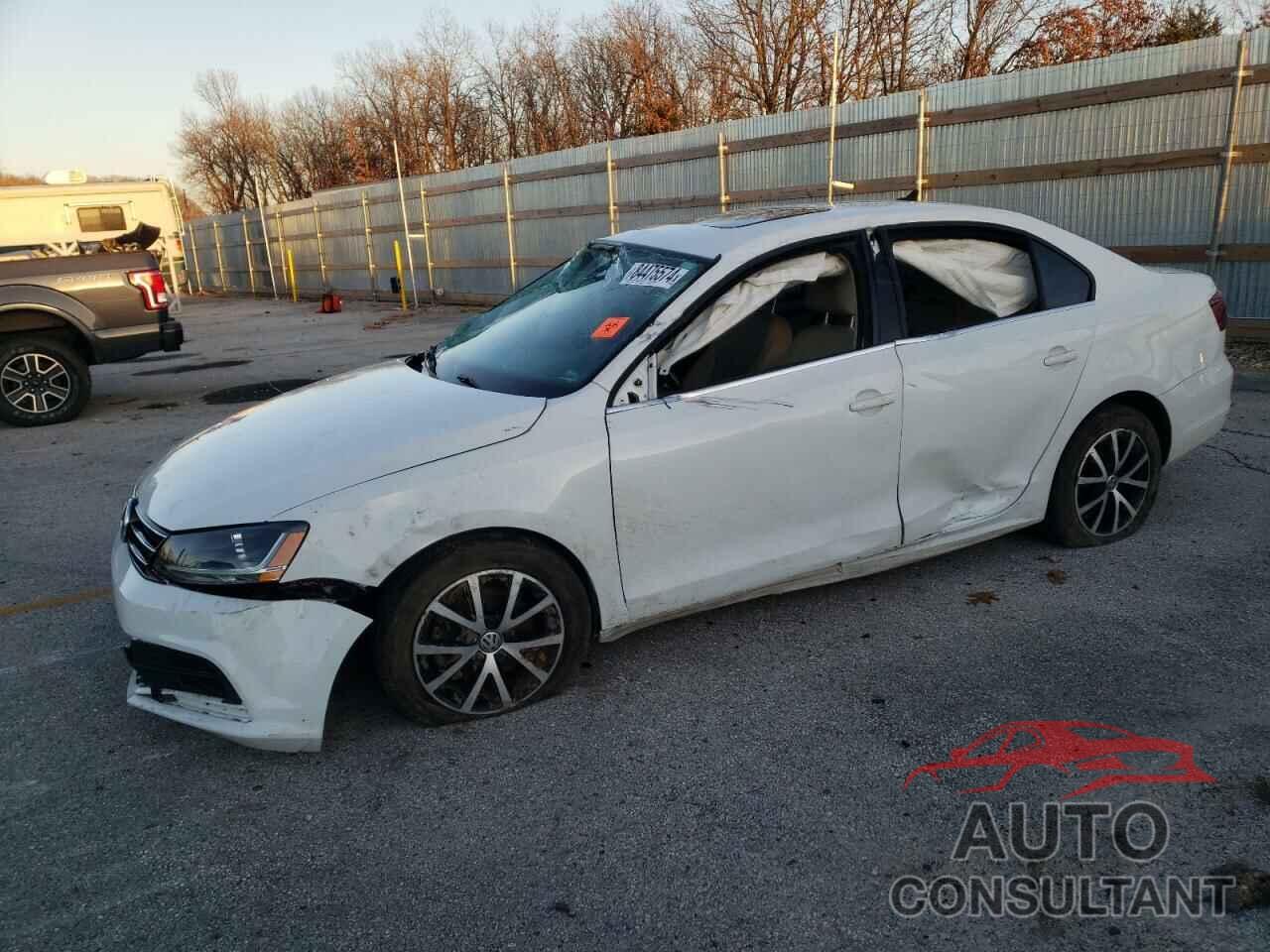 VOLKSWAGEN JETTA 2017 - 3VWB67AJ7HM246606