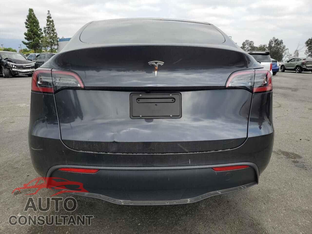 TESLA MODEL Y 2024 - 7SAYGDED3RF097682