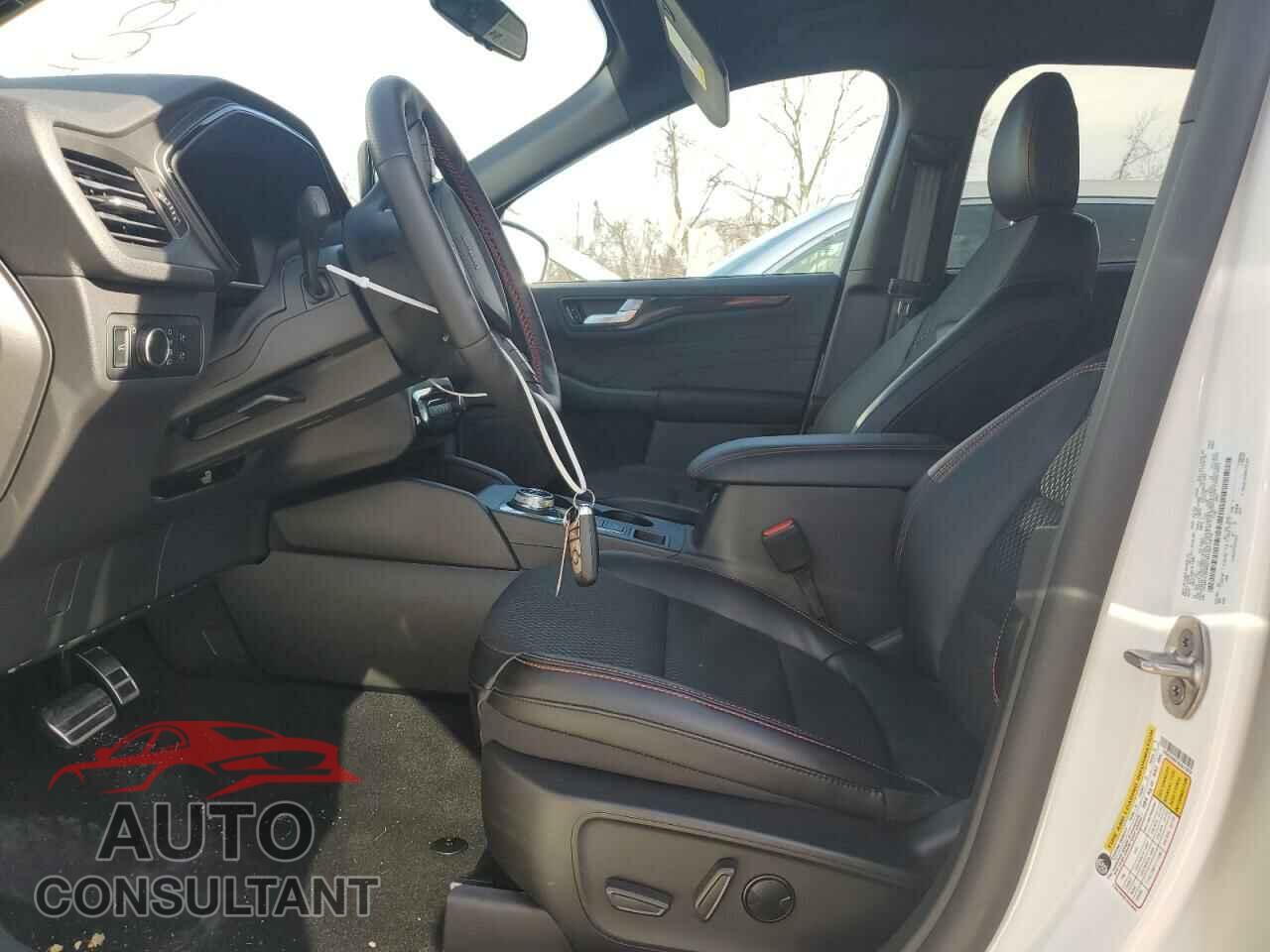 FORD ESCAPE ST 2024 - 1FMCU9MN1RUB21679