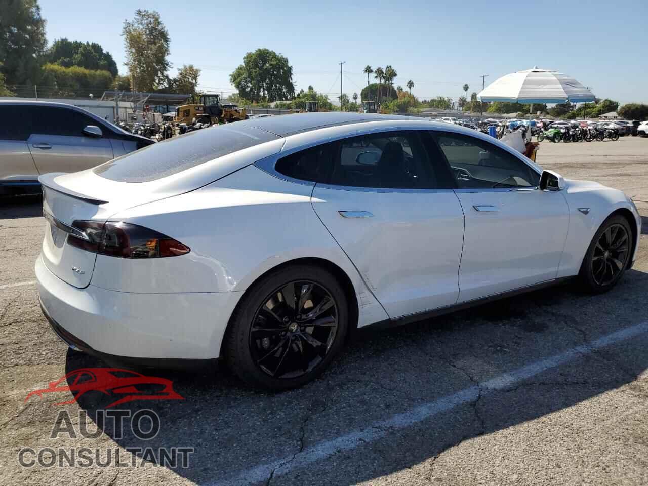 TESLA MODEL S 2013 - 5YJSA1CP7DFP15658