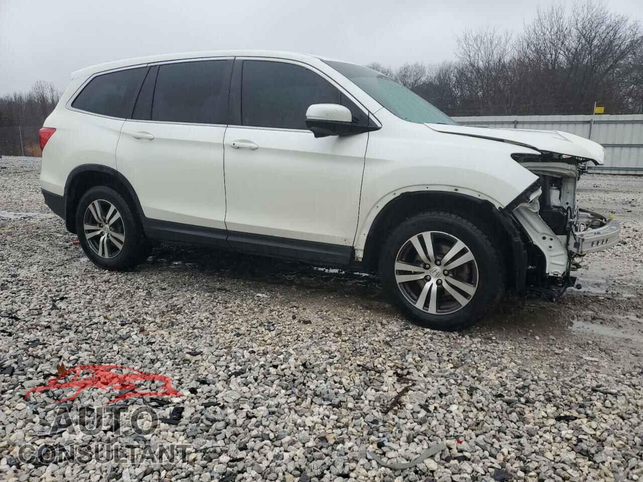 HONDA PILOT 2017 - 5FNYF6H38HB066070